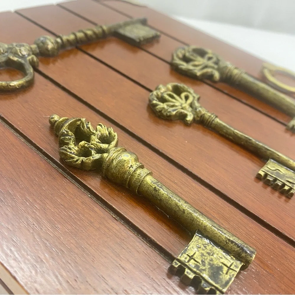 Wooden wall-mounted key holder box decorative brass-finish skeleton keys Vintage